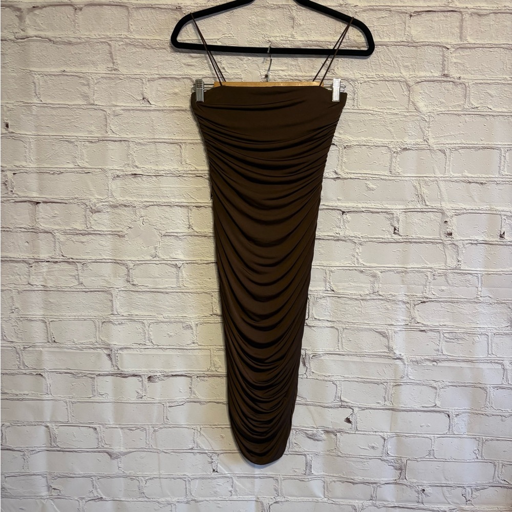 Windsor Midi Ruched Bodycon Dress - Picture 4 of 9